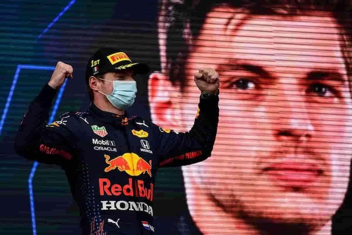 Max Verstappen e Tadej Pogacar i nuovi cannibali dello sport: l’olandese ha centrato il terzo mondiale di F1, lo sloveno il terzo Lombardia entrando nel mito di Binda e Coppi.