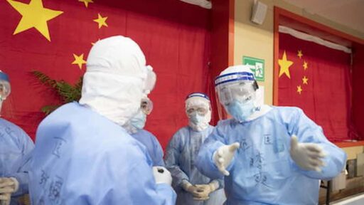 Salute, nuovo allarme dalla Cina: si prepara una grave epidemia respiratoria entro la prossima primavera per la diffusione di diversi agenti patogeni