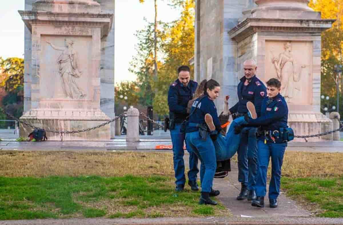 Ultima Generazione, foto Ansa