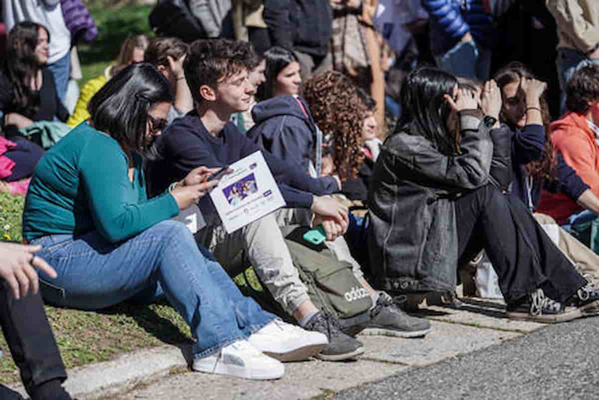 I giovani di oggi hanno pochi sogni, tra una guerra possibile e l’ecocatastrofe annunciata