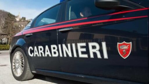 Alla guida di un Suv non si ferma all'alt dei carabinieri: arrestato dopo inseguimento di 3 km. Foto d'archivio Ansa