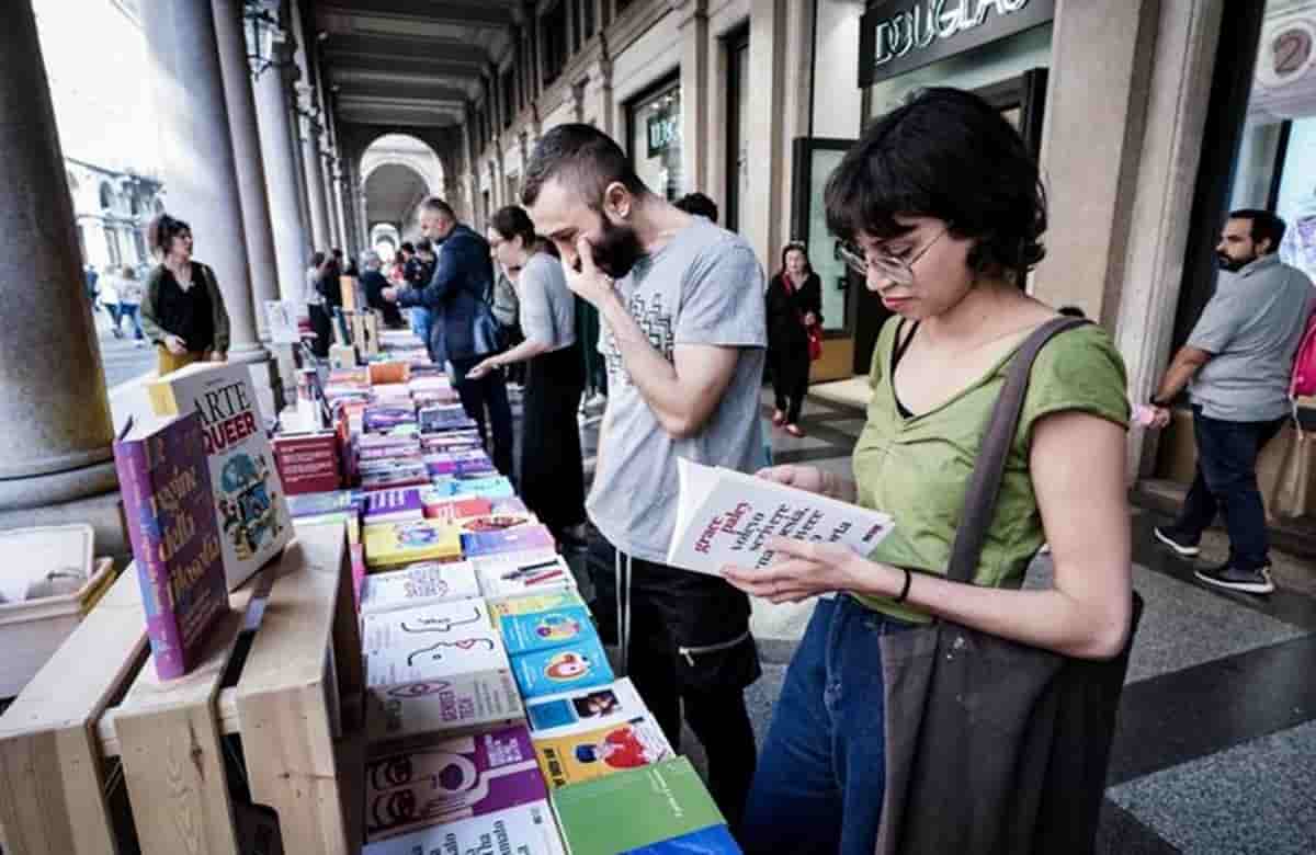 Carta della cultura e Carta del merito, foto Ansa