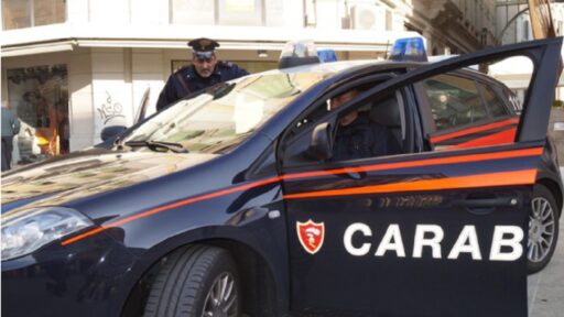 mitragliatrici rubate auto carabinieri