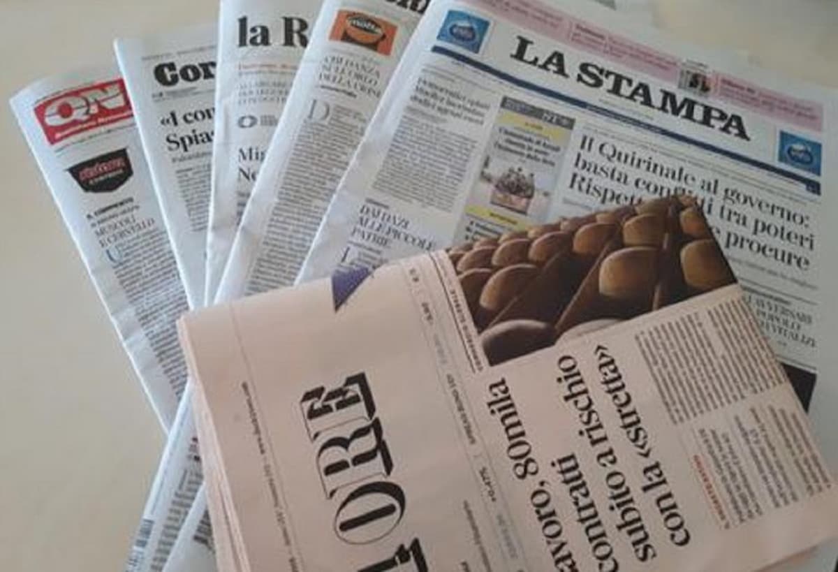 I giornali rischiano la morte, ci vuole un nuova legge dell’editoria come nel 1981, chiede Raffaele Lorusso, analisi di una crisi irreversibile