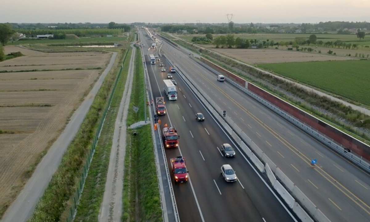 Autostrada, foto archivio Ansa