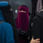 Bimba di 10 anni in classe col niqab. Dreosto (Lega): "Proporrò il divieto di indossarlo a scuola"