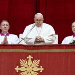 La bandiera bianca di Papa Francesco, riflessioni su guerra, terrorismo e pace in tempi di scontro globale fra ricchi e poveri del mondo La bandiera bianca di Papa Francesco, riflessioni su guerra, terrorismo e pace in tempi di scontro globale fra ricchi e poveri del mondo