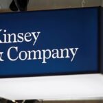 McKinsey licenzia: consulente n. 1 al mondo, ne sono usciti ministri, banchieri, capi d'azienda e palloni gonfiati