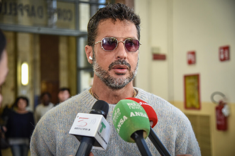 fabrizio corona sorveglianza speciale