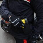 carabiniere blocca 19enne con taser