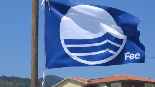 Bandiere Blu 2024, l'elenco Regione per Regione delle spiagge italiane più belle