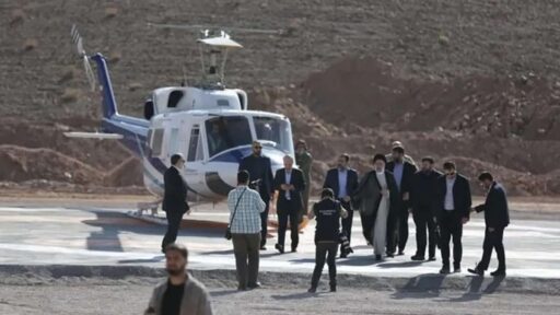 Il presidente dell’Iran Ebrahim Raisi si è perso con l’elicottero nella nebbia sui monti al confine l'Azerbaigian.