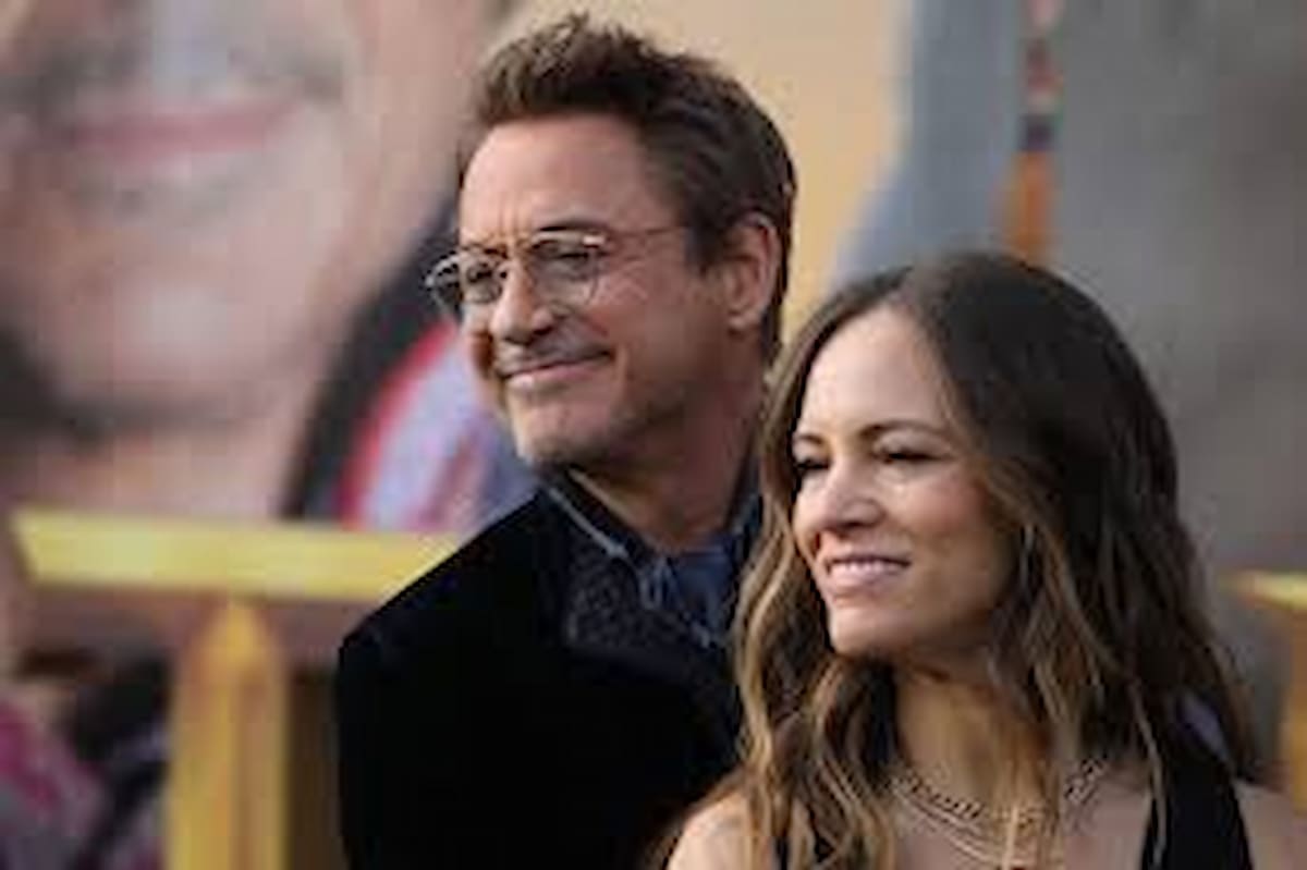 La moglie di Robert Downey, Susan, spiega la "regola delle due settimane" che mantiene forte il loro matrimonio di 18 anni.