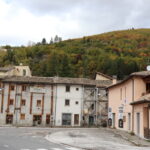 Saccheggiano case terremoto