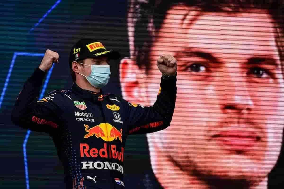 Formula 1, Gp Imola: trionfo Verstappen davanti a Norris, Ferrari sul podio