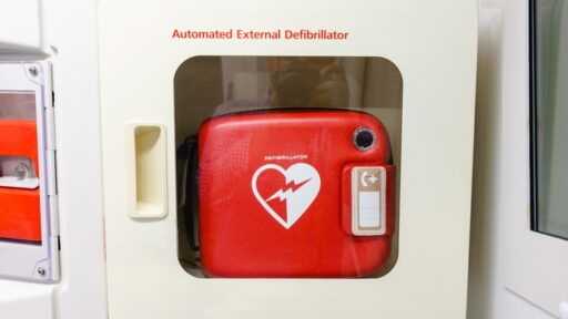 infarto calcetto defibrillatore moraro