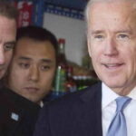 Hunter Biden con il padre Joe, mentre parlano