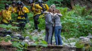 Escursionista disperso nelle montagne della California trovato vivo dopo 10 giorni: Ecco come sono sopravvissuto