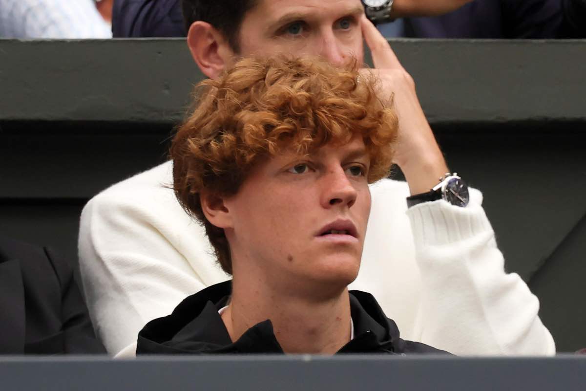 Sinner in tribuna a Wimbledon