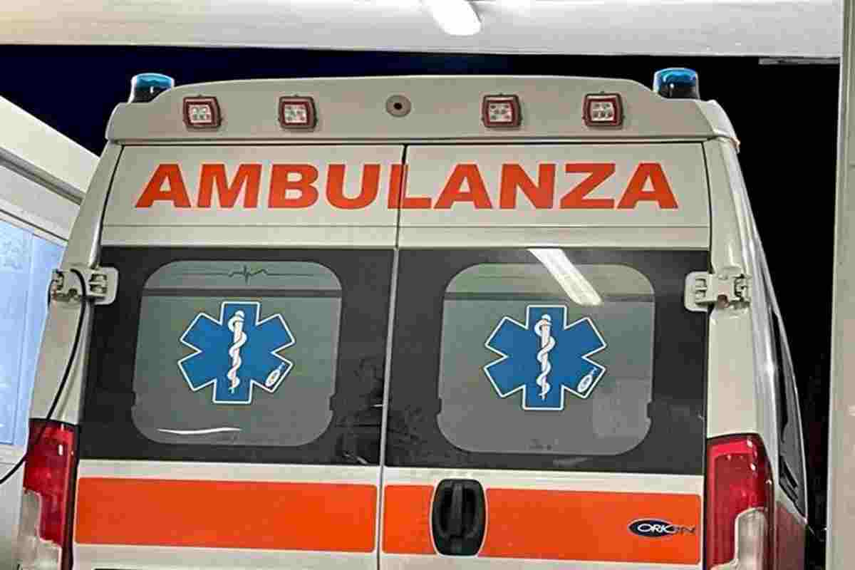 Un'ambulanza