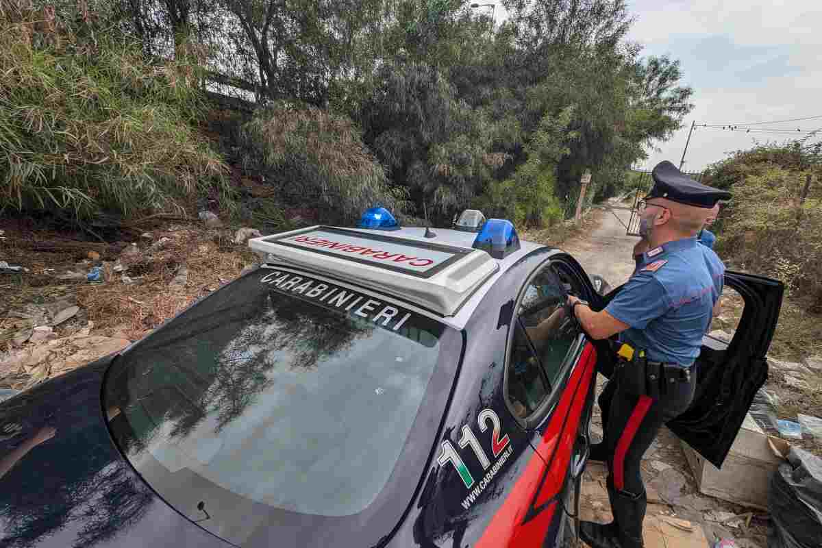 carabinieri sul luogo dell'incidente a palermo