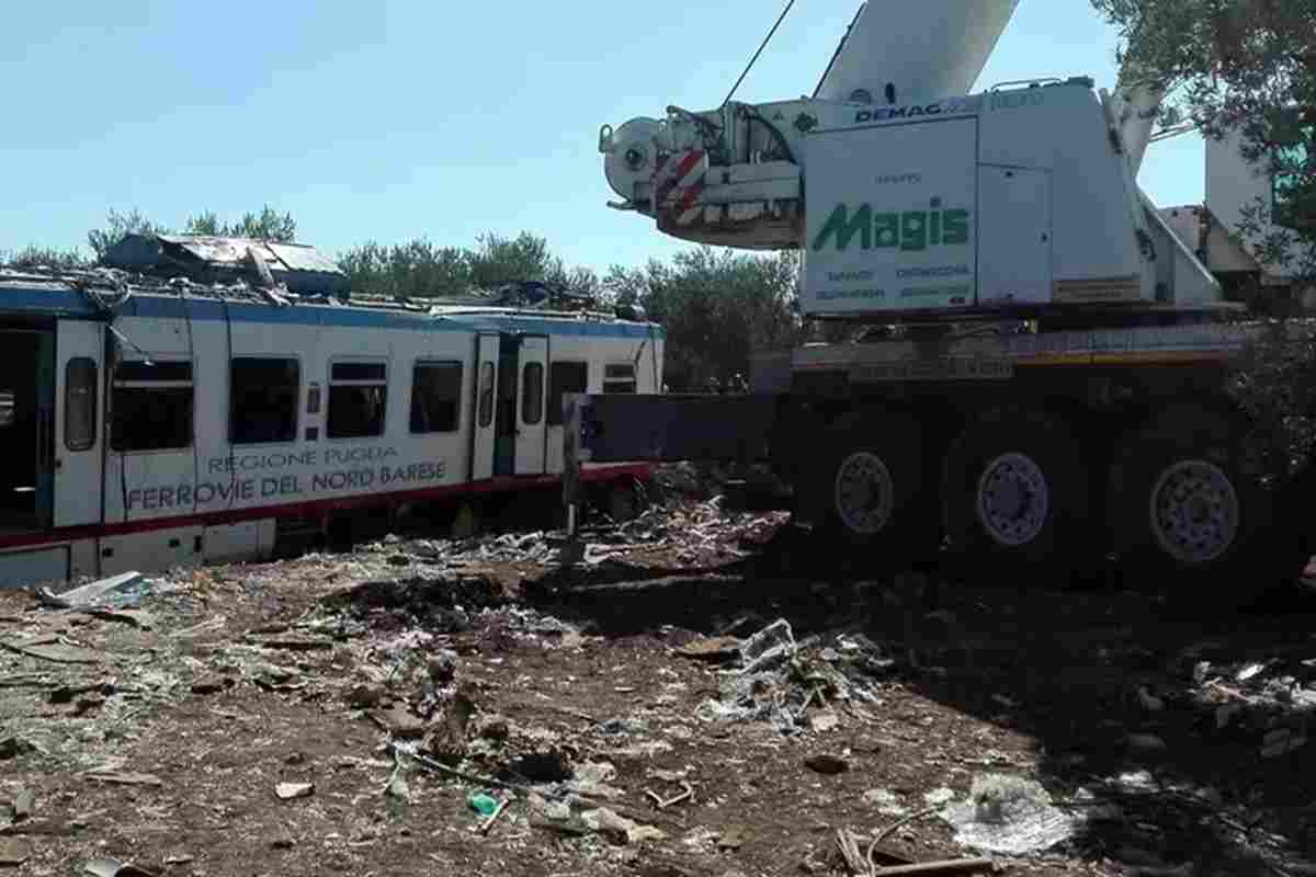 Corato, una foto dell'incidente ferroviario