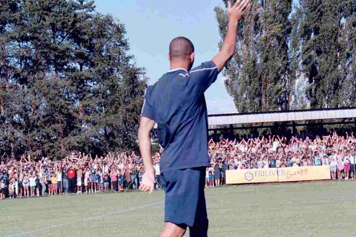 Ronaldo saluta i tifosi