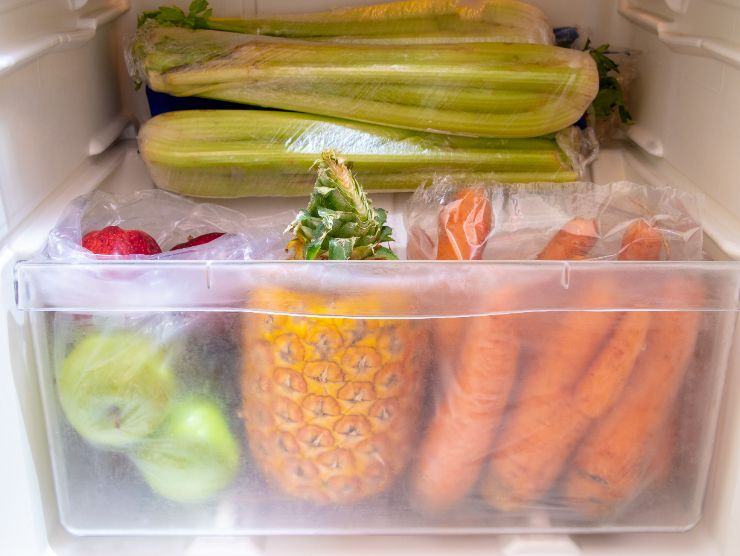 frutta e verdura in frigo