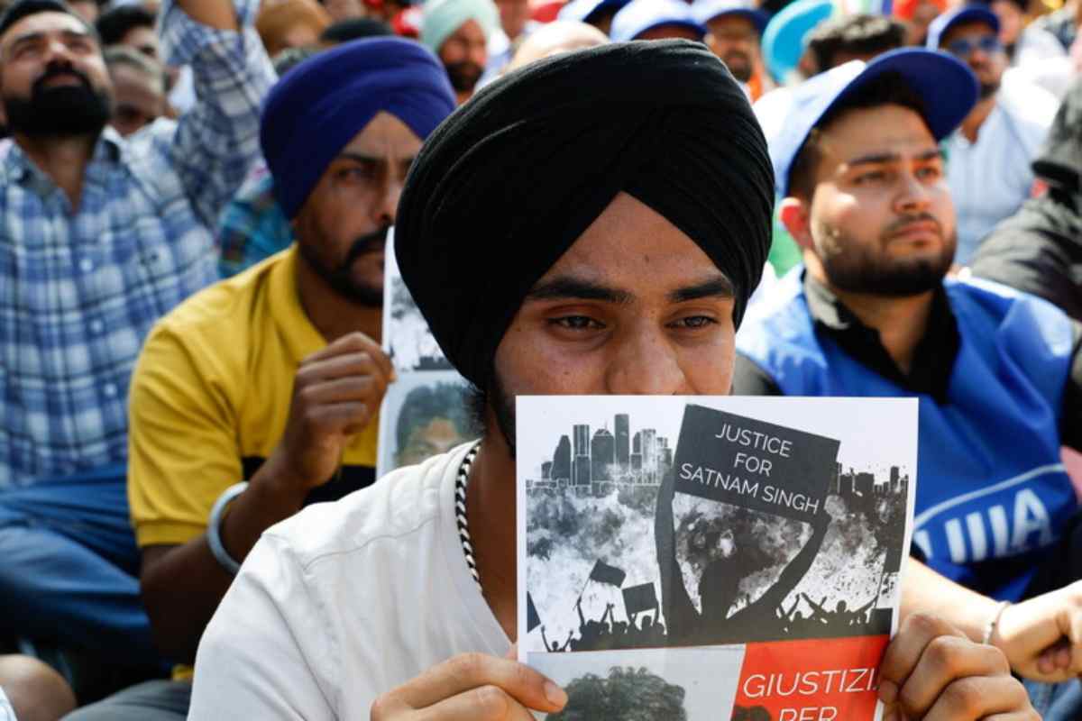 manifestante per Satnam Singh