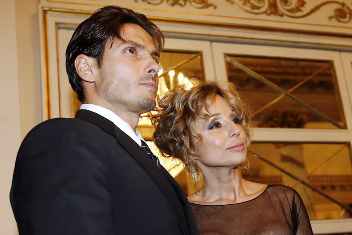 Piersilvio e Marina Berlusconi a una serata di gala, minacciati dalla privatizzazione della Rai