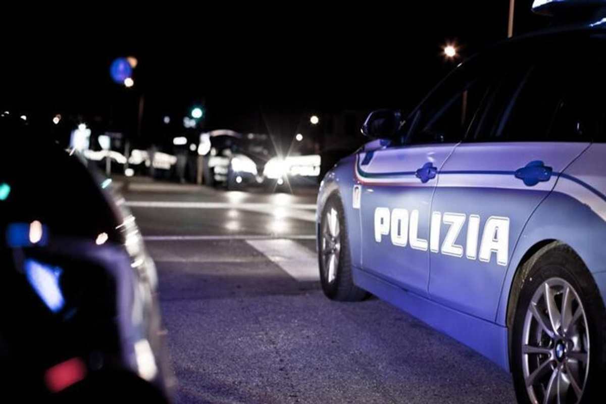 Una volante della polizia