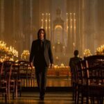 Keanu Reeves in una scena del film John Wick 4