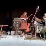 Gli Henry Cow durante un concerto