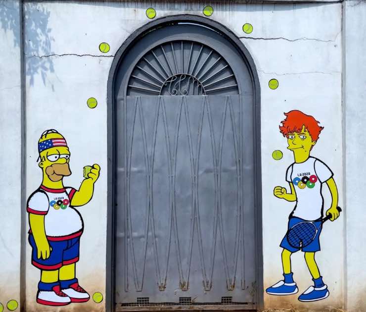 Murale con Sinner e Homer Simpson