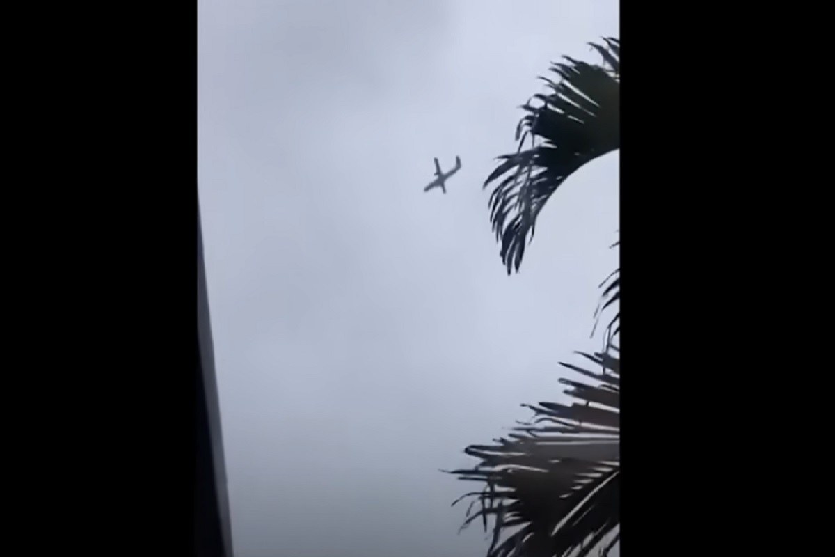 Il momento in cui l'aereo precipita in Brasile