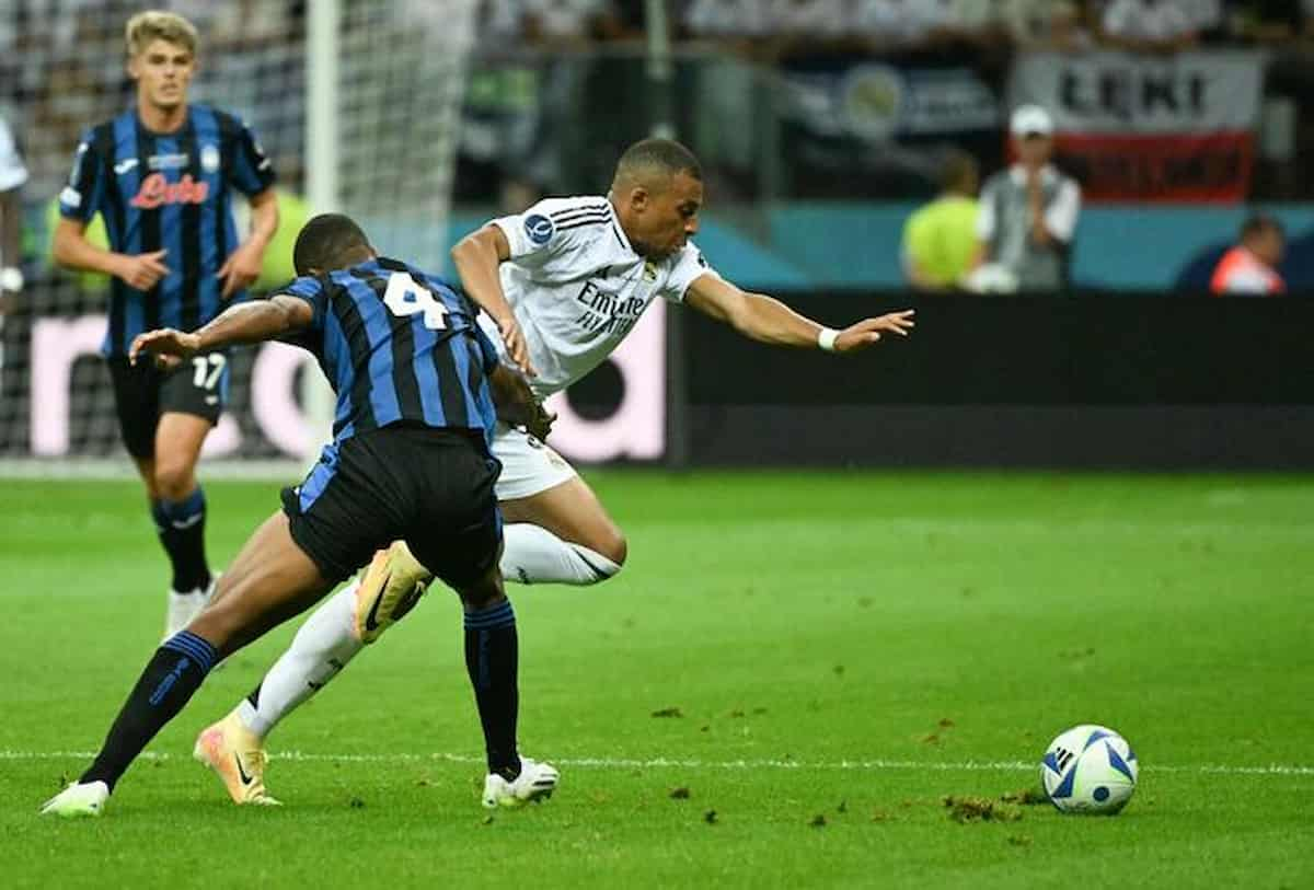 Atalanta-Real Madrid, un momento della partita a Varsavia