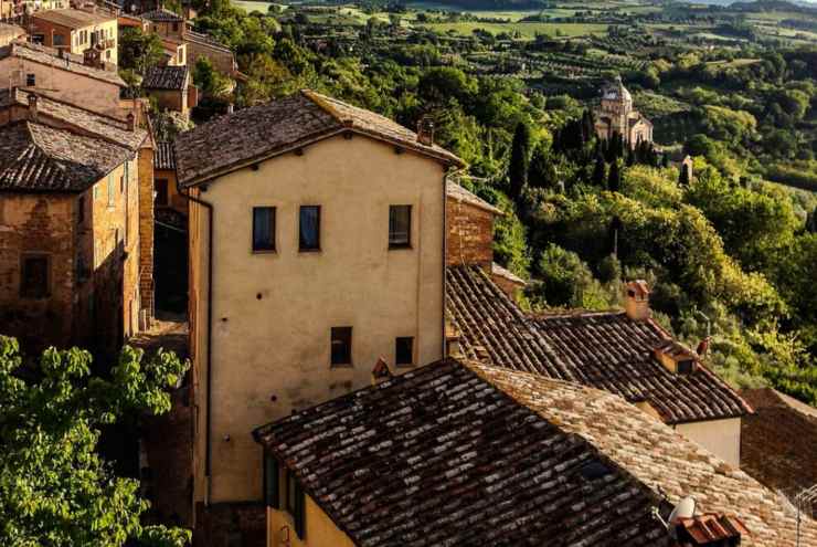 Case a Montepulciano, in Toscana