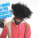 Ragazzo con i capelli ricci: bonus discoccupati