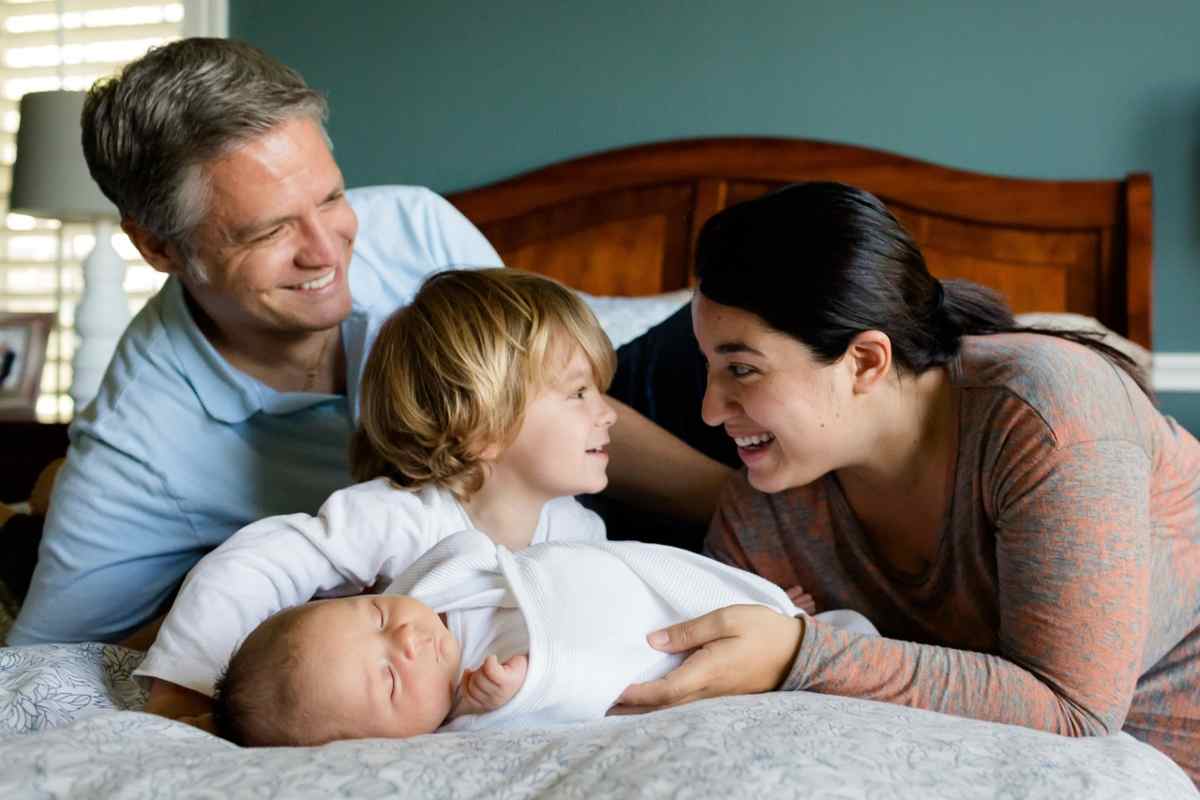 Famiglia sul letto