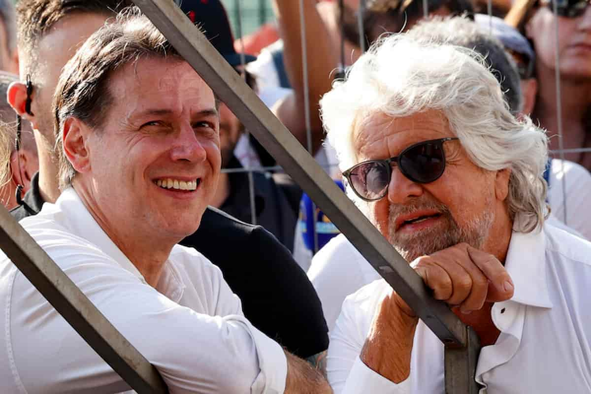 Conte e Grillo sorridenti quando filavano d'amore e d'accordo