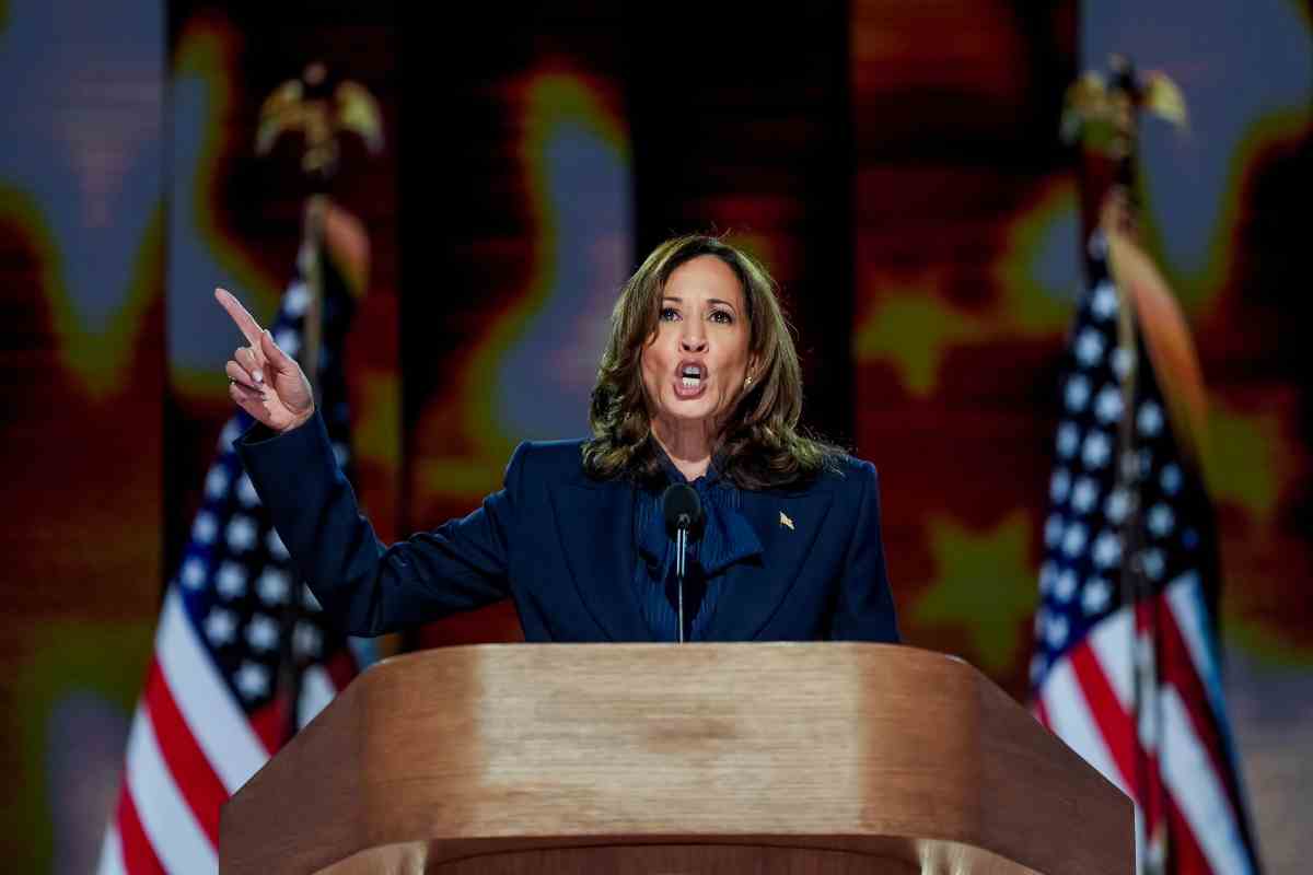 Kamala Harris alla convention democratica