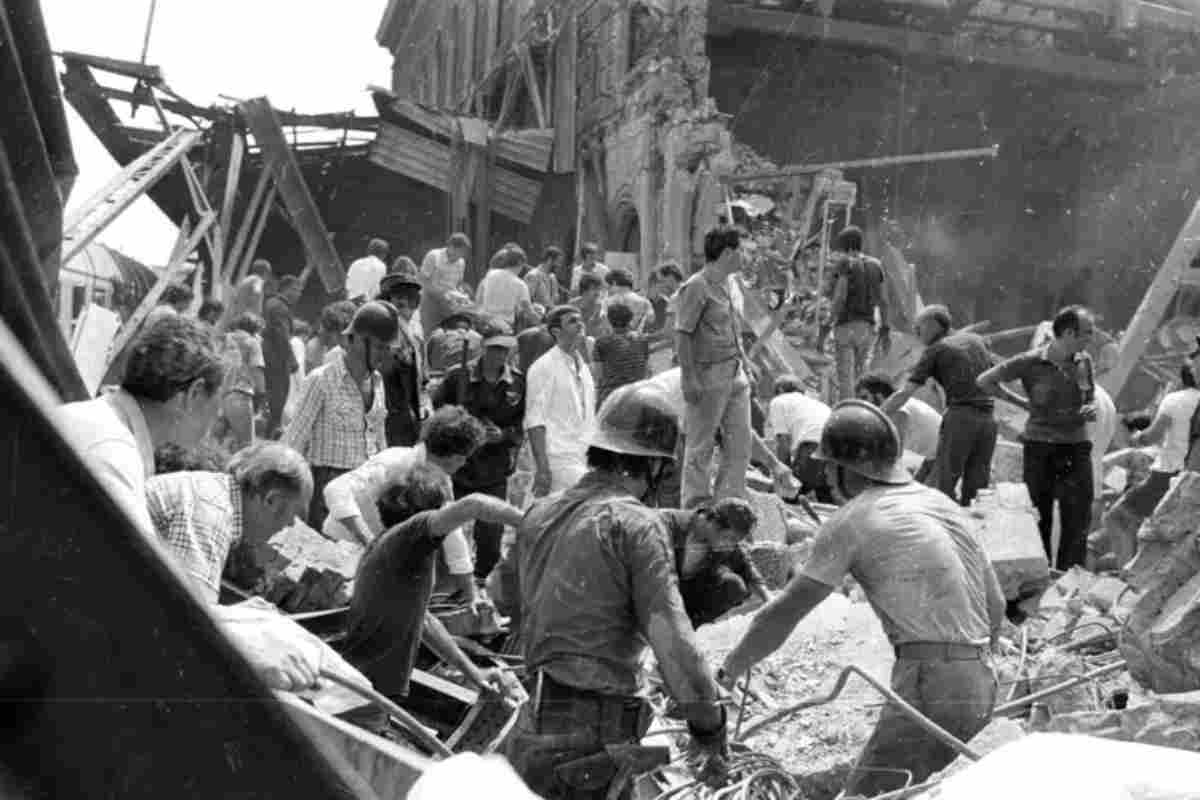 Un'immagine della strage di Bologna accaduta nel 1980