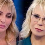 veronica peparini e maria de filippi in primo piano