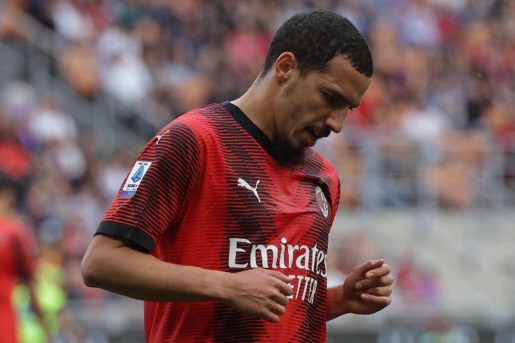 Bennacer con la maglia del Milan