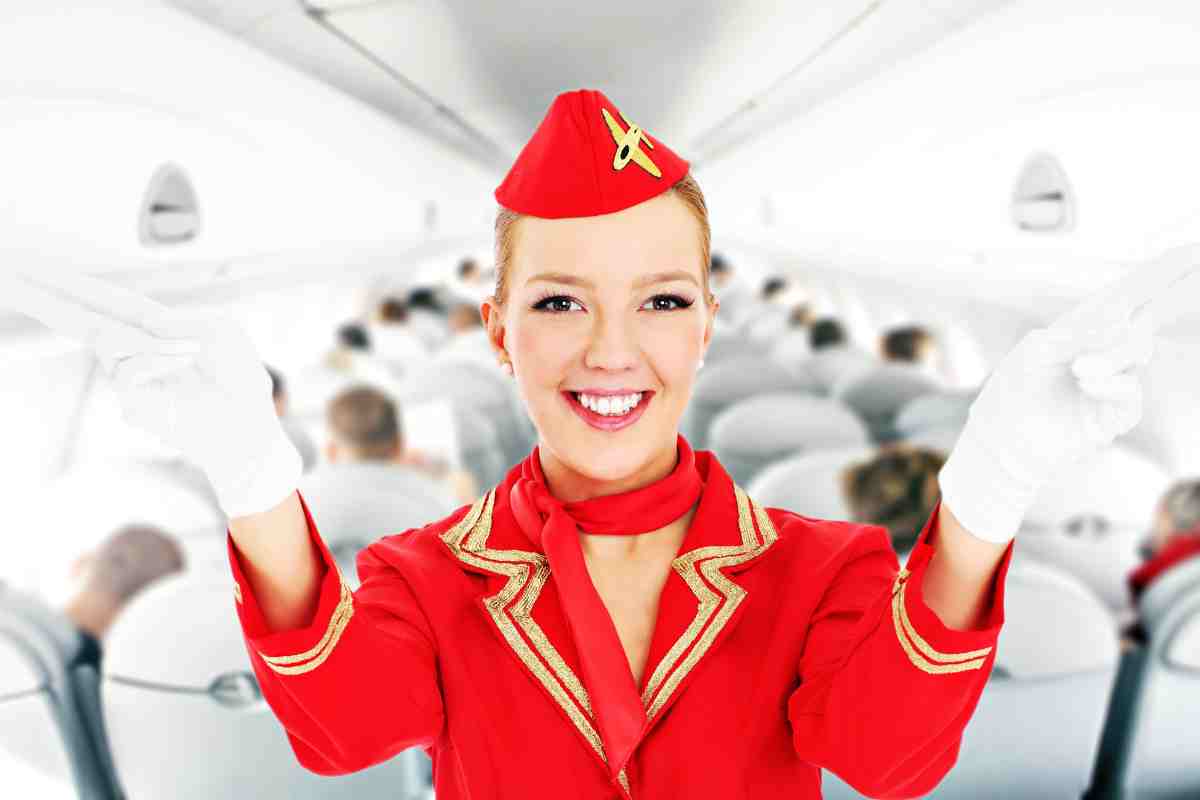 Hostess in un aereo