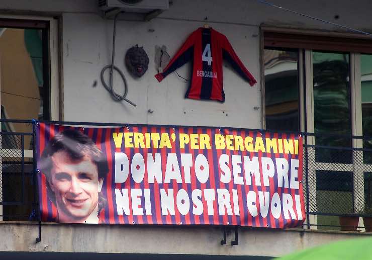 Striscione per Bergamini