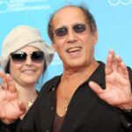 adriano celentano e claudia mori sorridenti