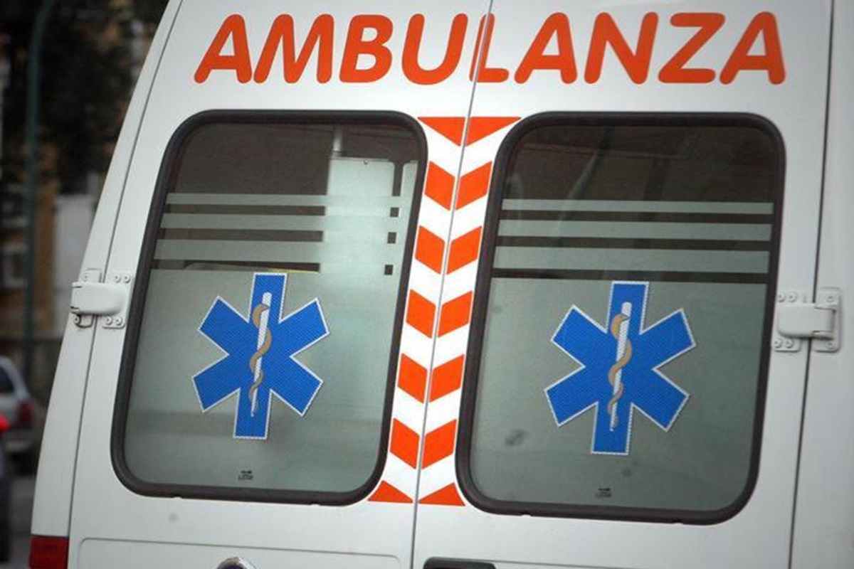 Un'ambulanza