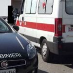 carabinieri e ambulanza sul luogo del suicidio