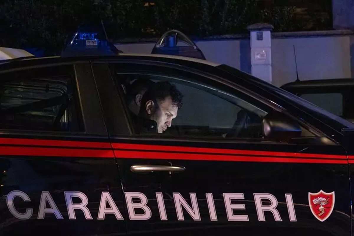 Una volante dei carabinieri